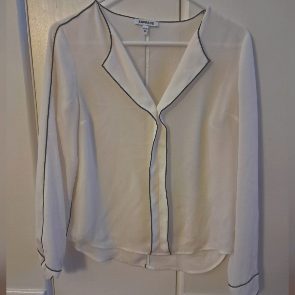Black trim white blouse